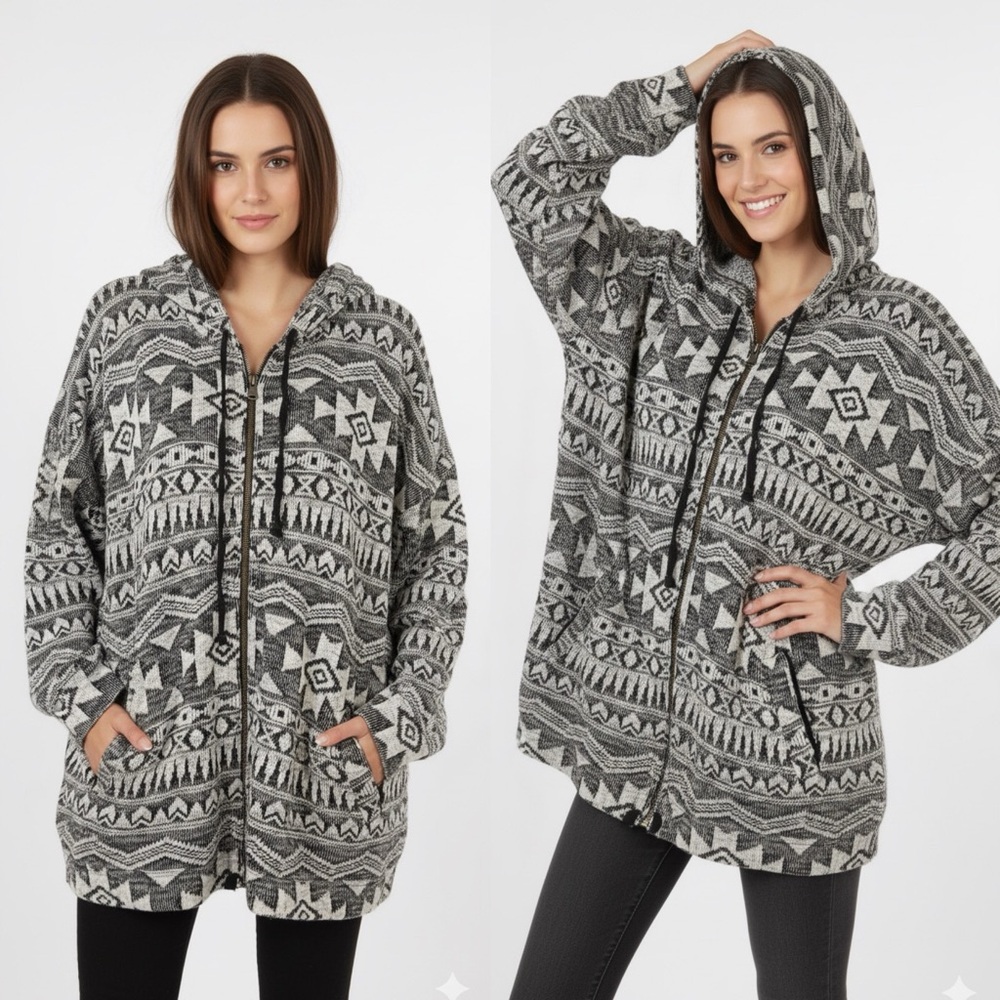American Eagle Outfitters Black & White Geometric Tribal or Aztec Design — XL